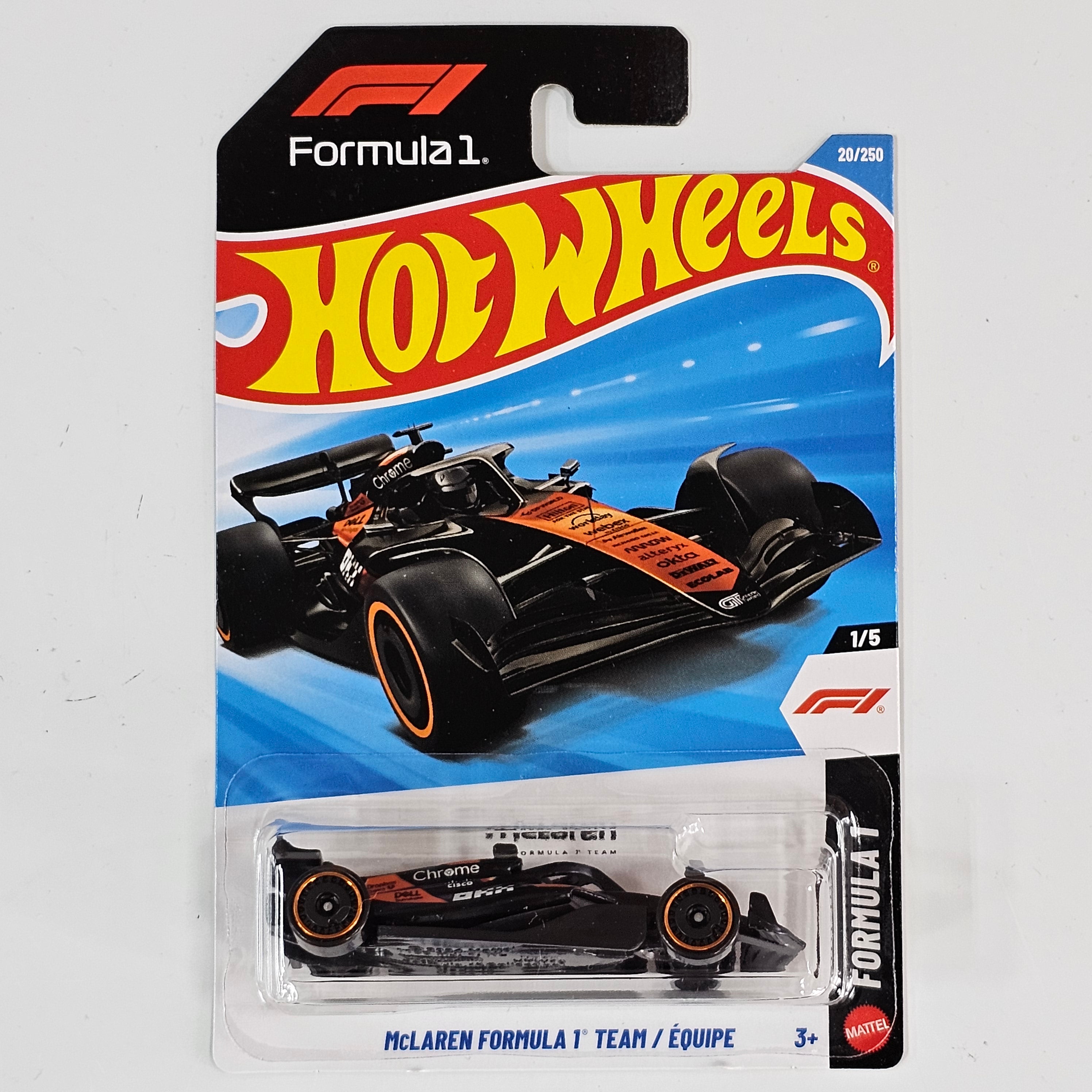 HOT WHEELS McLAREN FORMULA 1 TEAM / ÉQUIPE FORMULA1 CASE B 2026 MAINLINE