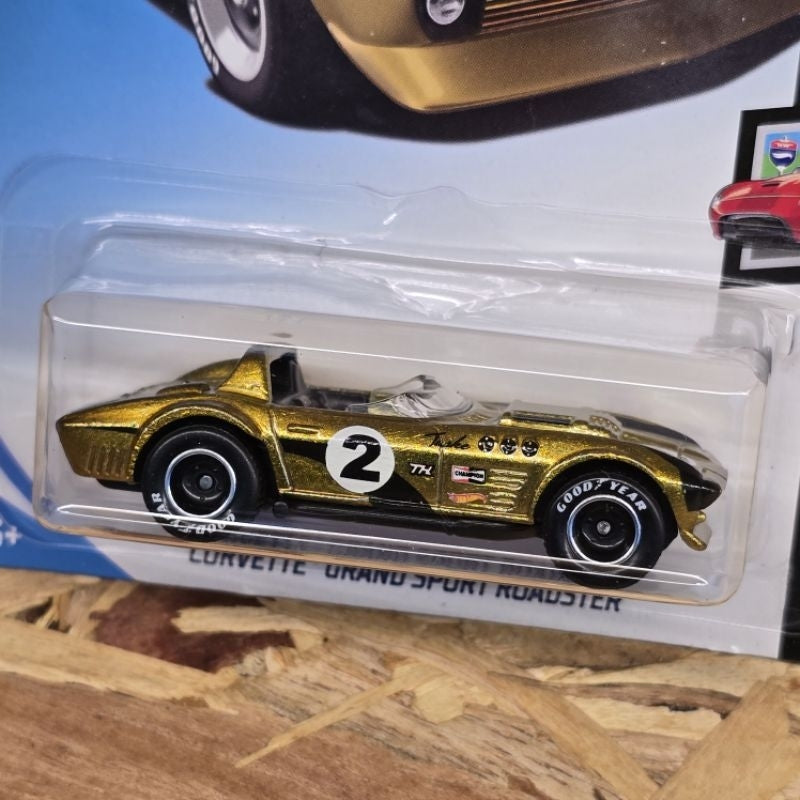 HOT WHEELS CORVETTE GRAND SPORT ROADSTER SUPER TREASURE HUNT STH FREE CARD PROTECTOR COVER