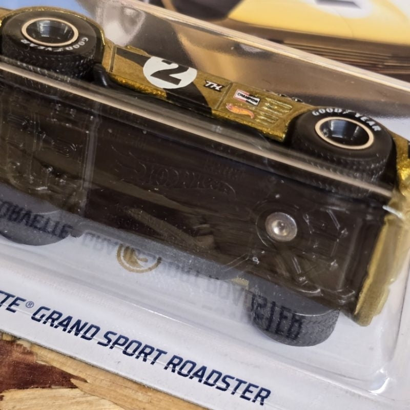 HOT WHEELS CORVETTE GRAND SPORT ROADSTER SUPER TREASURE HUNT STH FREE CARD PROTECTOR COVER