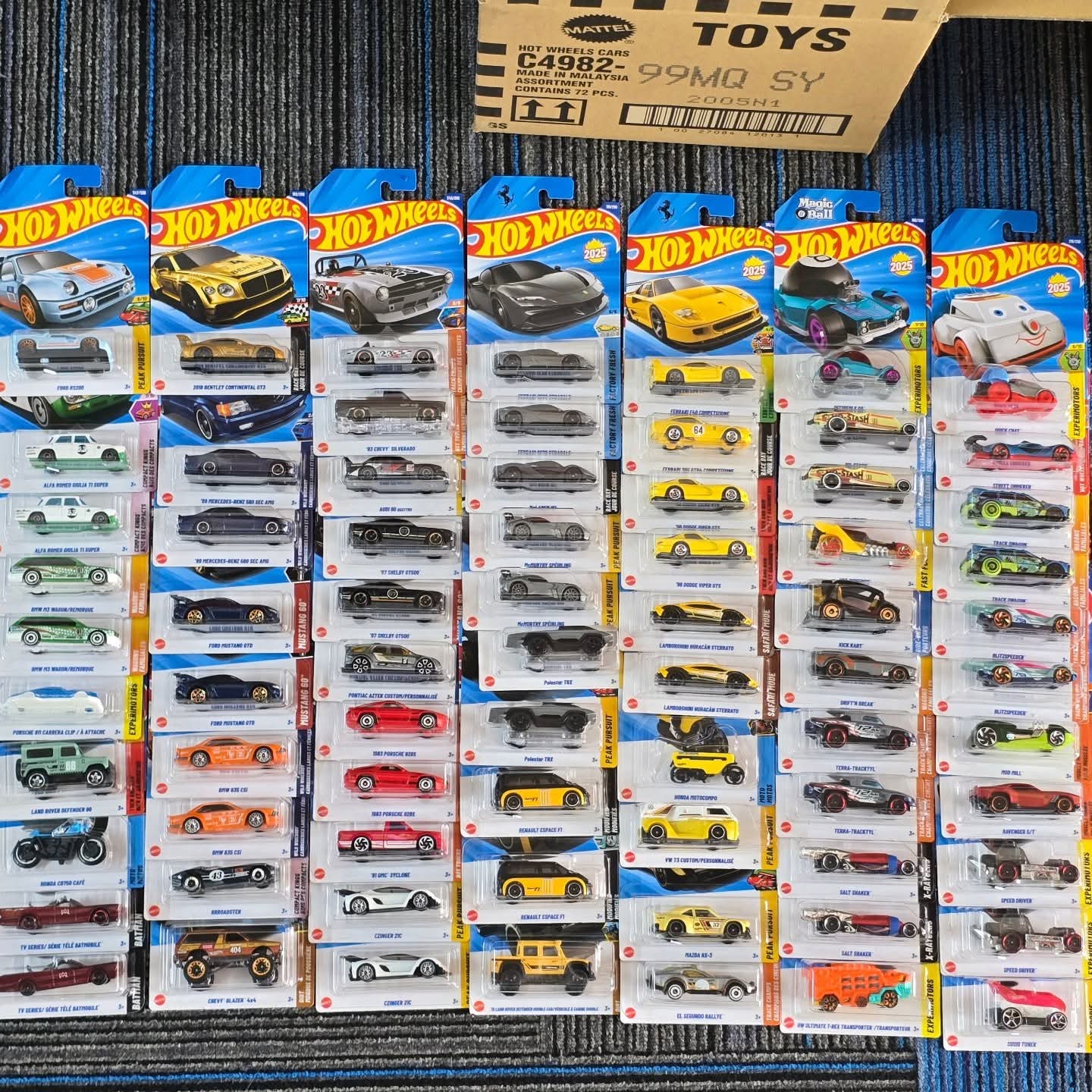HOT WHEELS MAINLINE CASE Q 2025 72pcs IN SEALED BOX