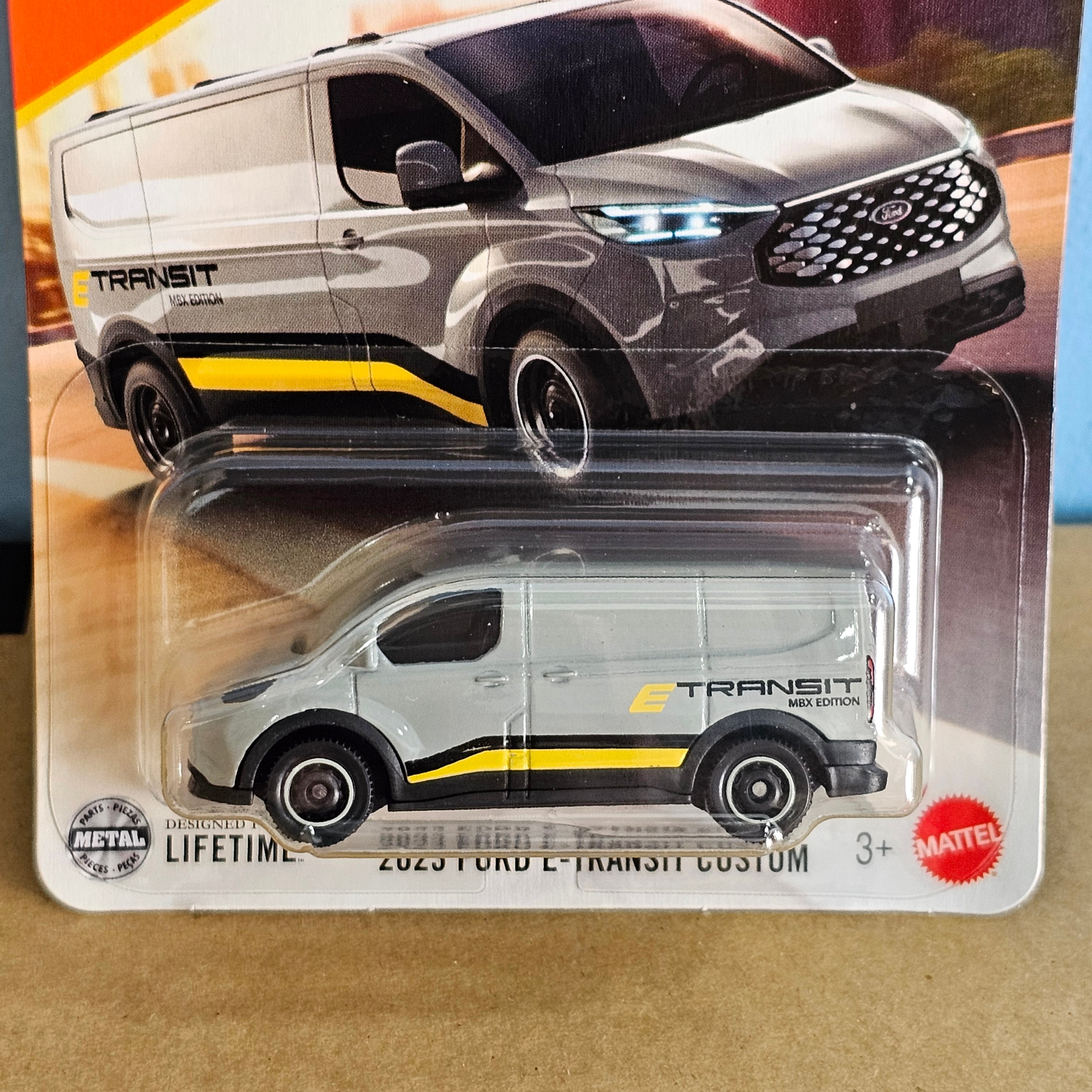 MATCHBOX 2023 FORD E-TRANSIT CUSTOM DASH L 2025