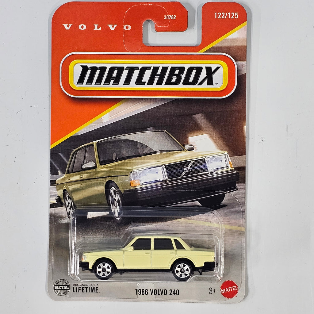 MATCHBOX 1986 VOLVO 240 DASH M 2025