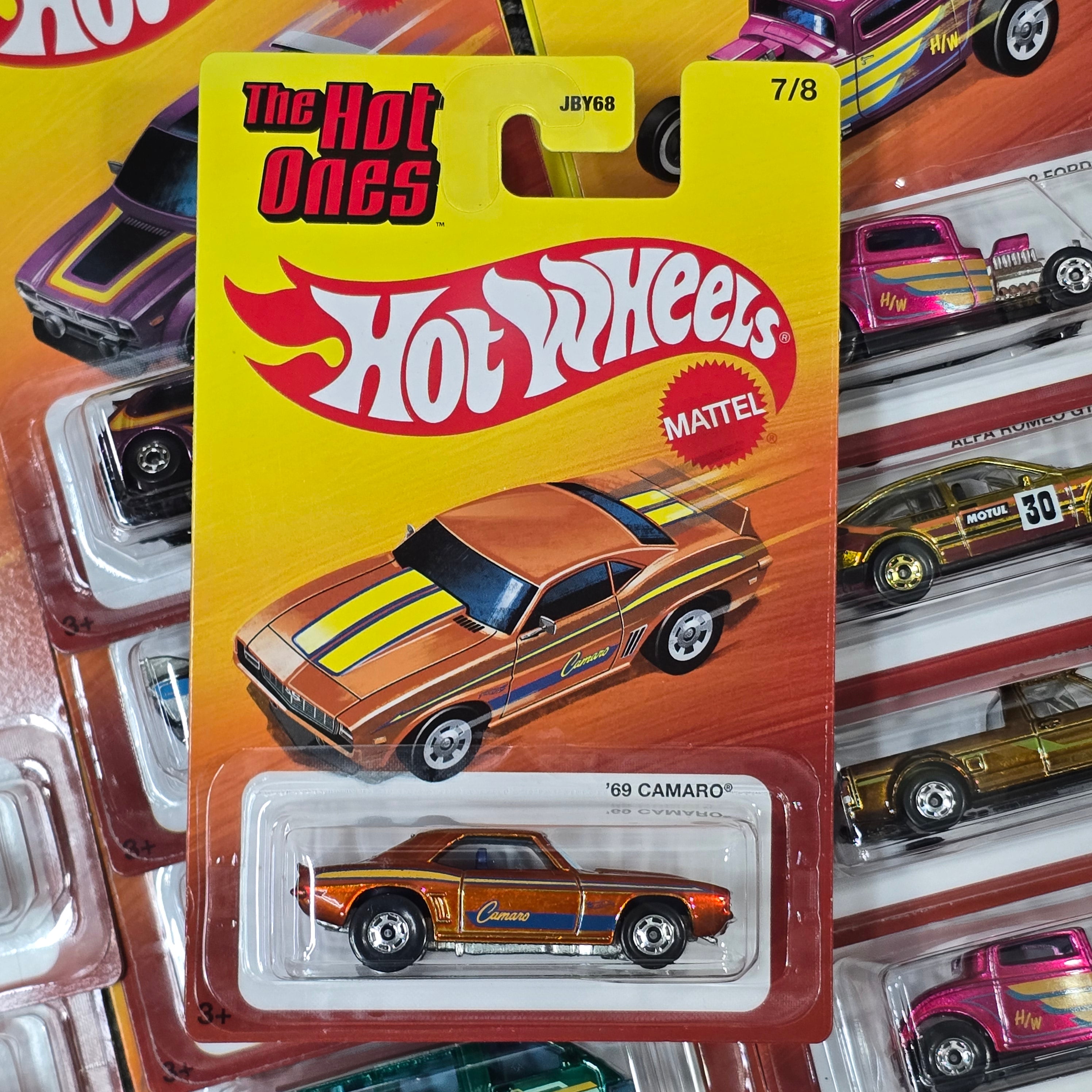 HOT WHEELS THE HOT ONES 2026 SET OF 8PCS COMPLETE WITH CHASE