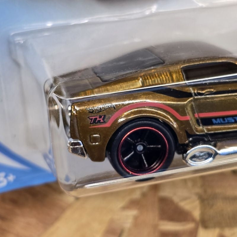 HOT WHEELS 68 MUSTANG SUPER TREASURE HUNT STH FREE CARD PROTECTOR COVER
