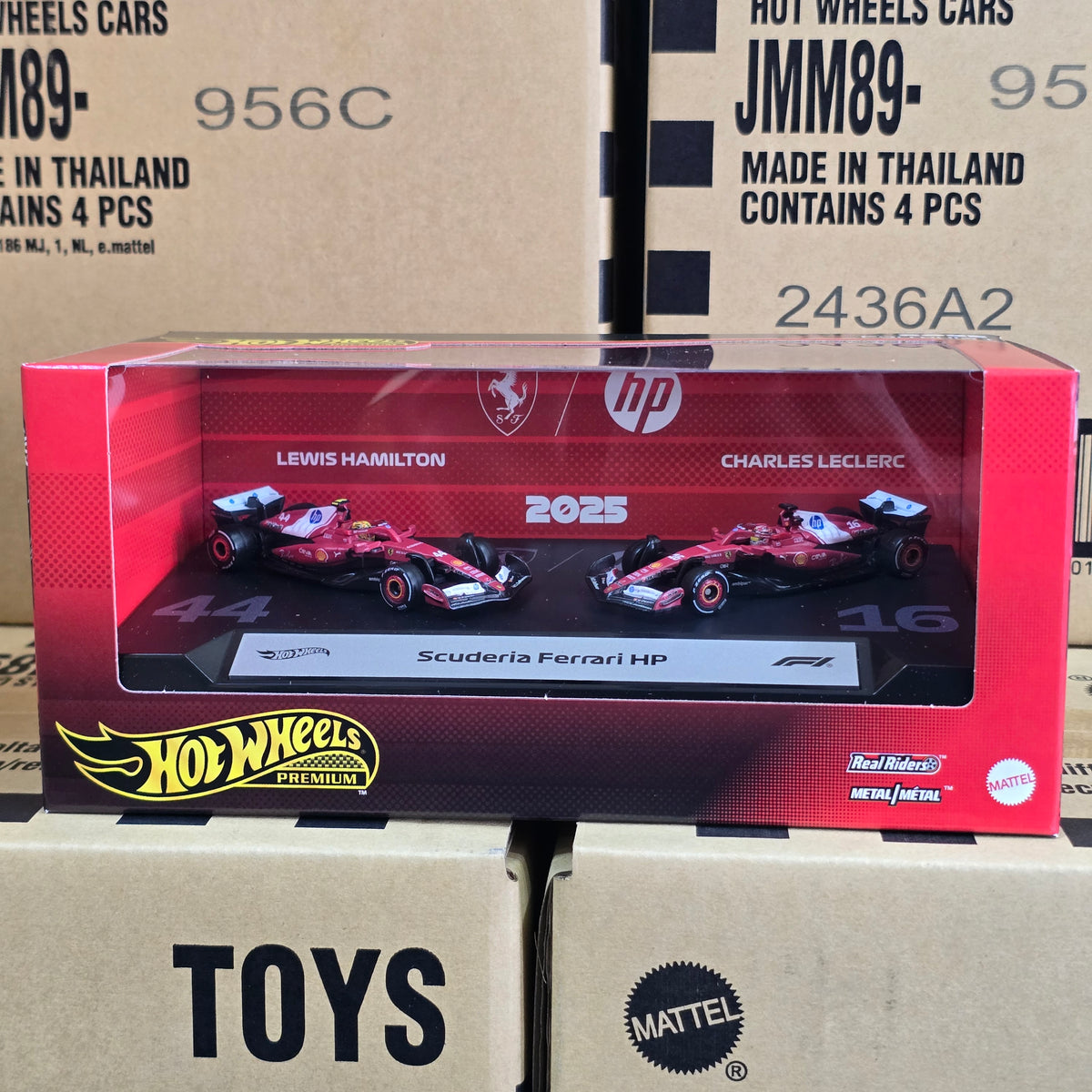 HOT WHEELS PREMIUM FERRARI SHELL F1 TEAM TWIN BOX 2025 LEWIS HAMILTON & CHARLE'S LECLERC