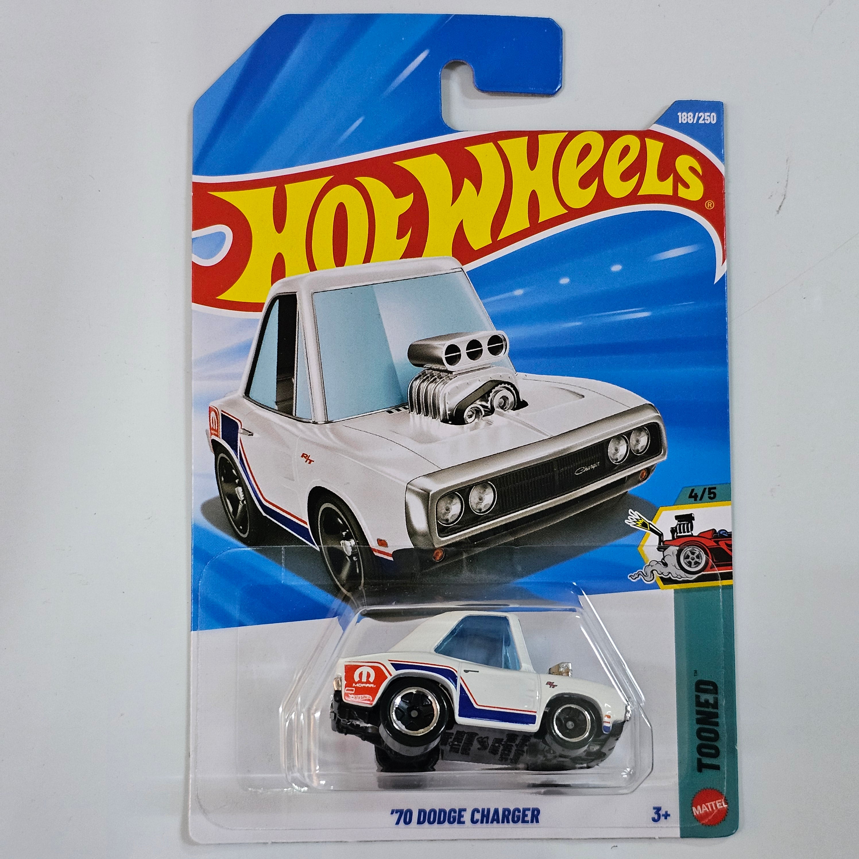 HOT WHEELS "70 DODGE CHARGER CASE J 2026 MAINLINE