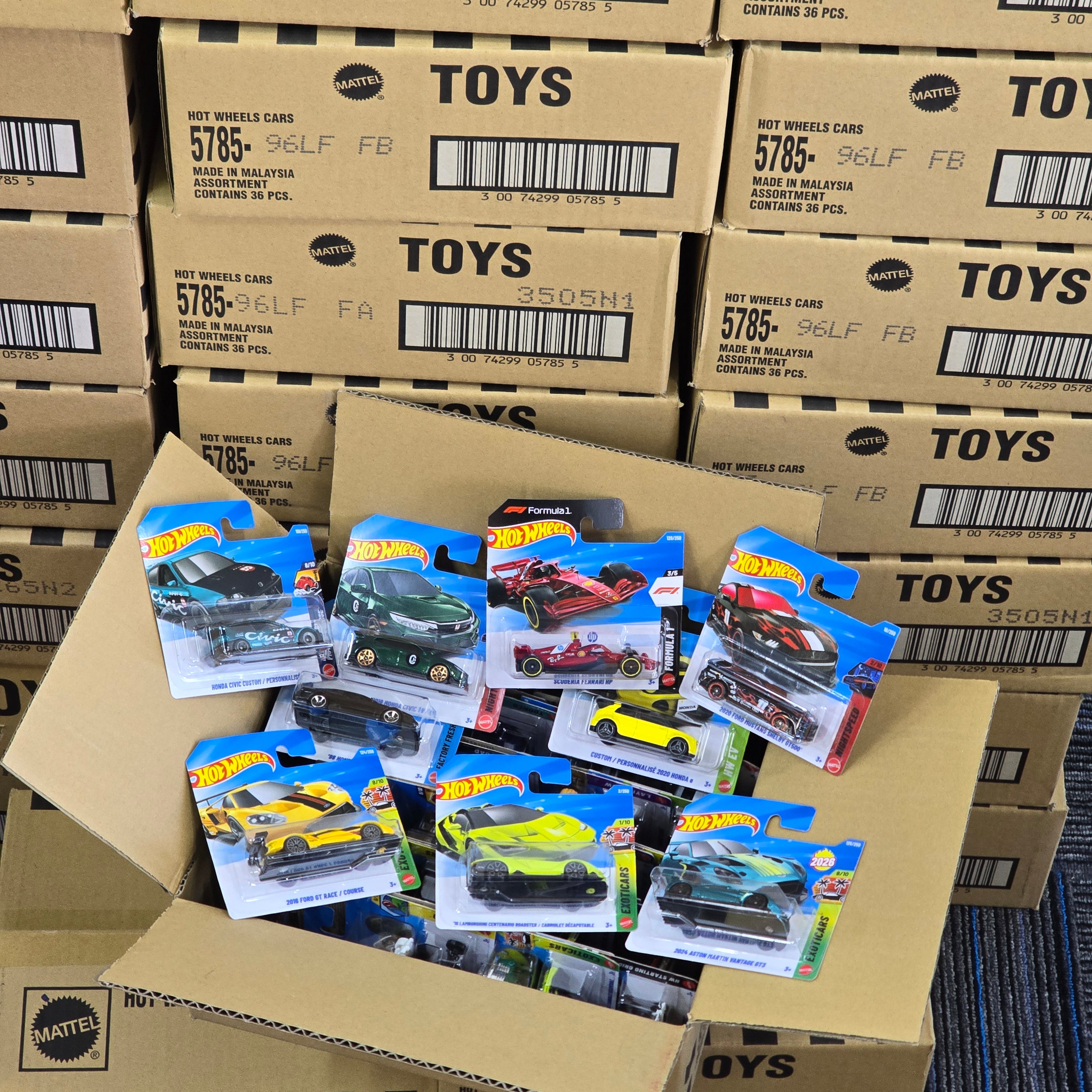 HOT WHEELS MAINLINE CASE F 2026 36pcs IN SEALED BOX