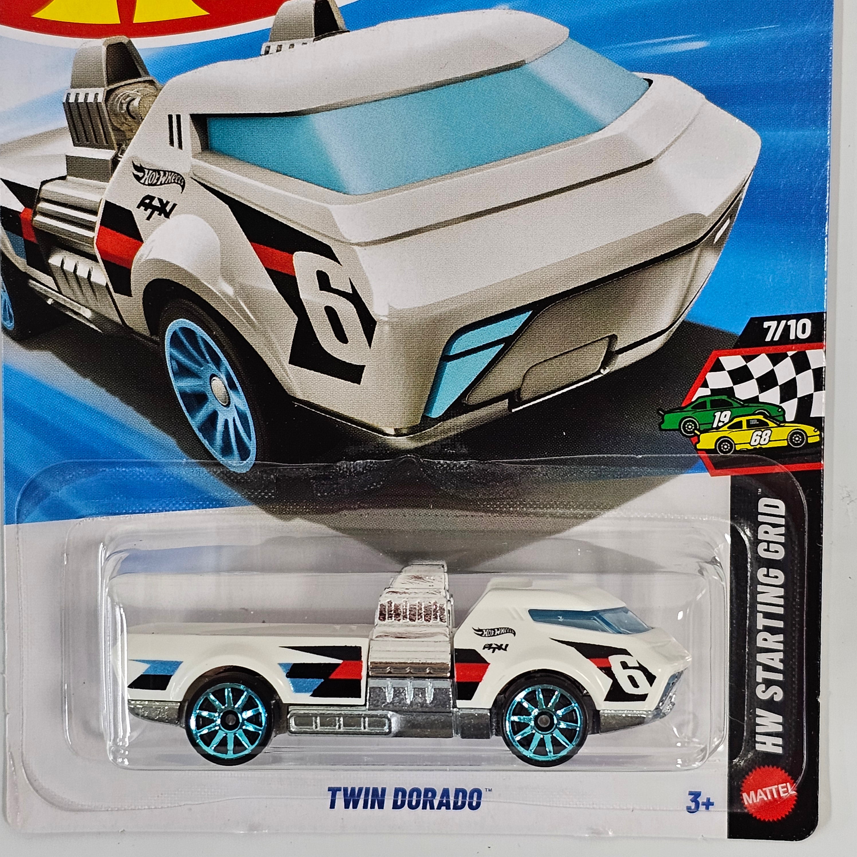 HOT WHEELS TWIN DORADO CASE D 2026 MAINLINE