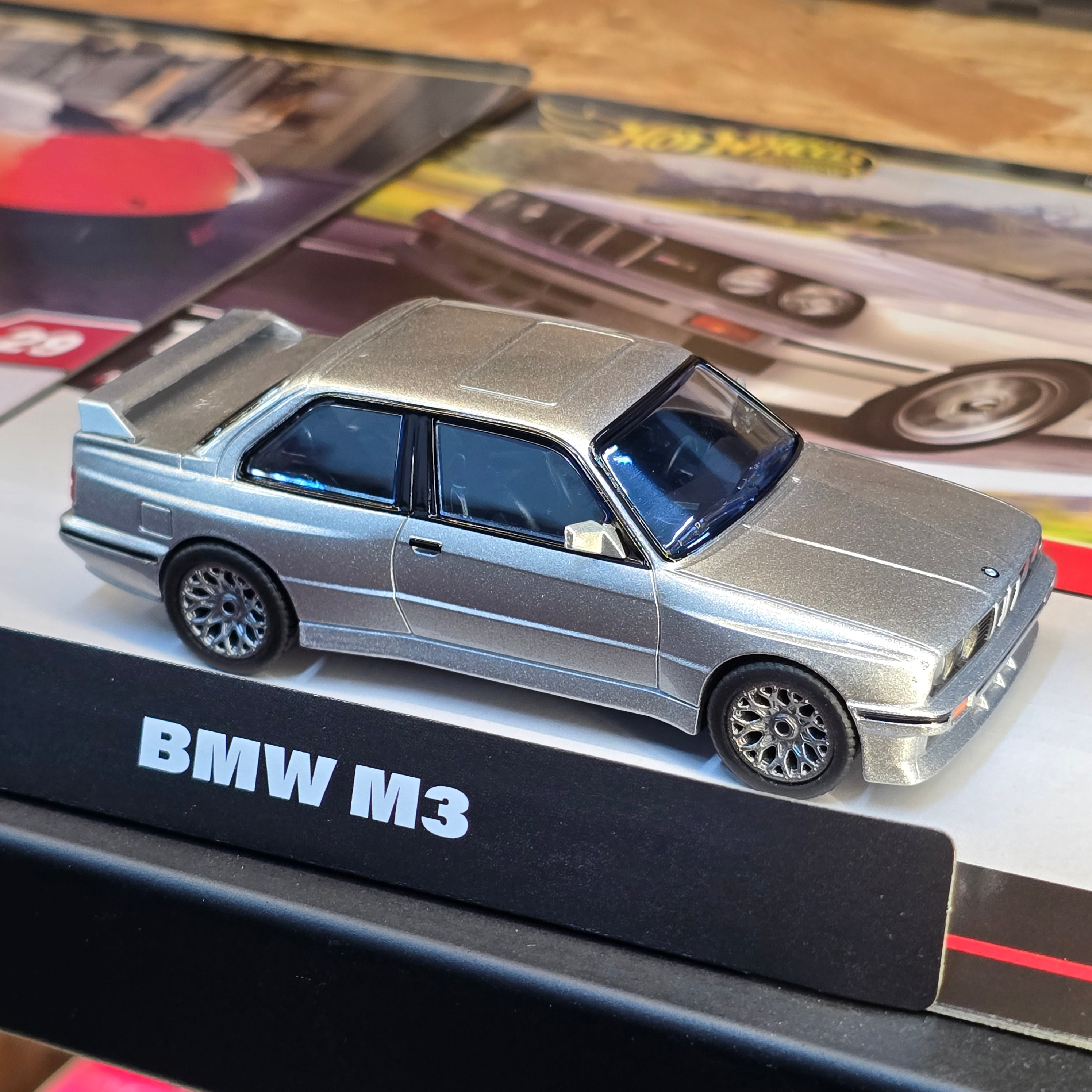 HOT WHEELS PREMIUM SCALE 1:43 BMW M3