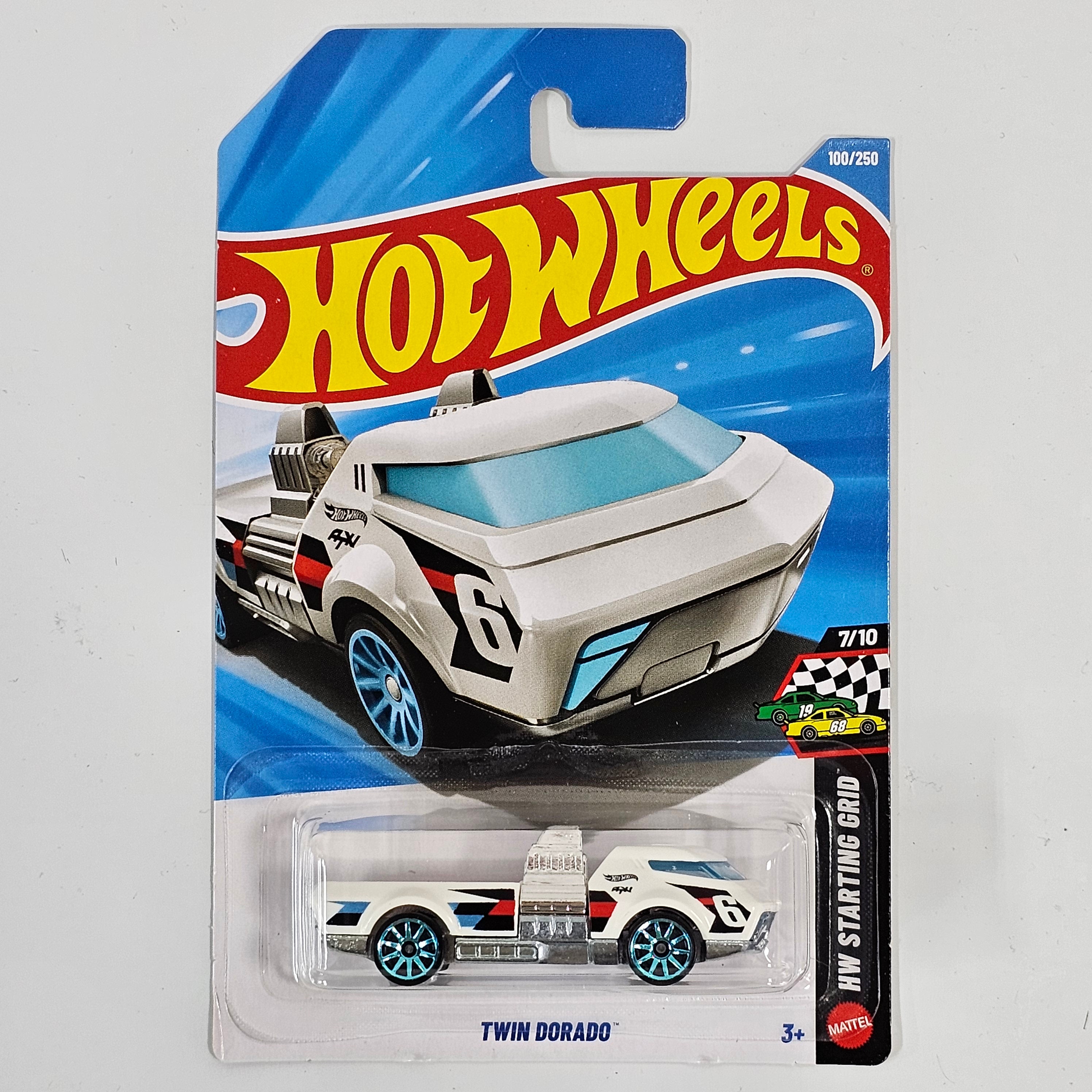 HOT WHEELS TWIN DORADO CASE D 2026 MAINLINE