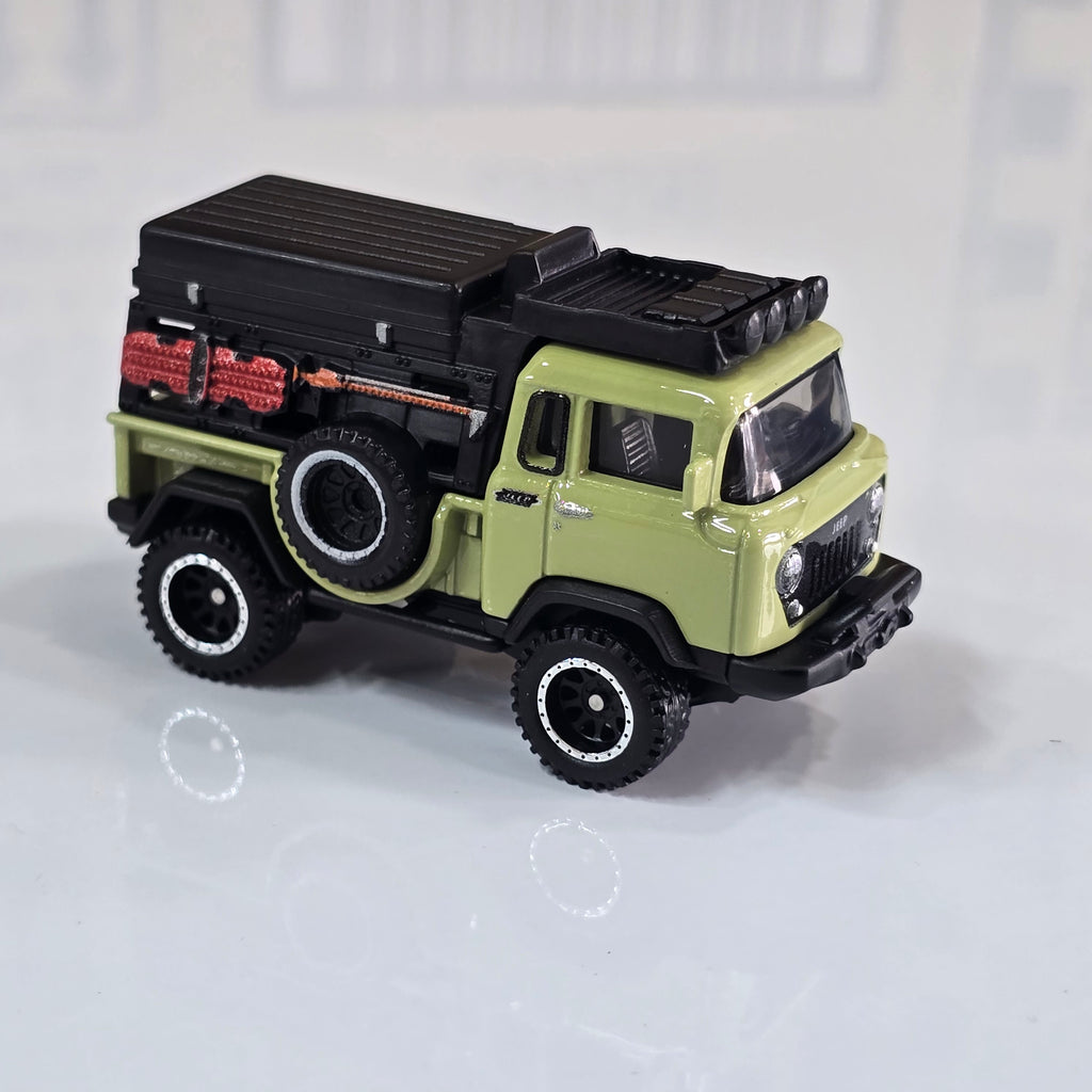HOT WHEELS PREMIUM BOX SET GARAGE - 5 PCS CAR DESERT DIORAMA