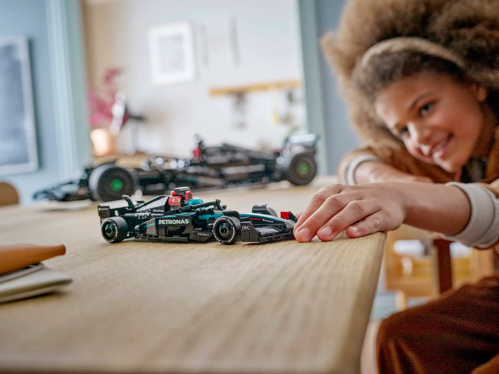 LEGO 77244 Mercedes-AMG F1® W15 Race Car 267pcs